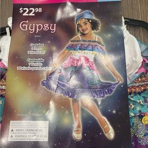 Walmart Gypsy child costume.nwt. Small 4-6. Dress/headscarf